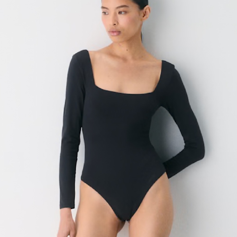 Aritzia Babaton Square Neck Bodysuit - Black